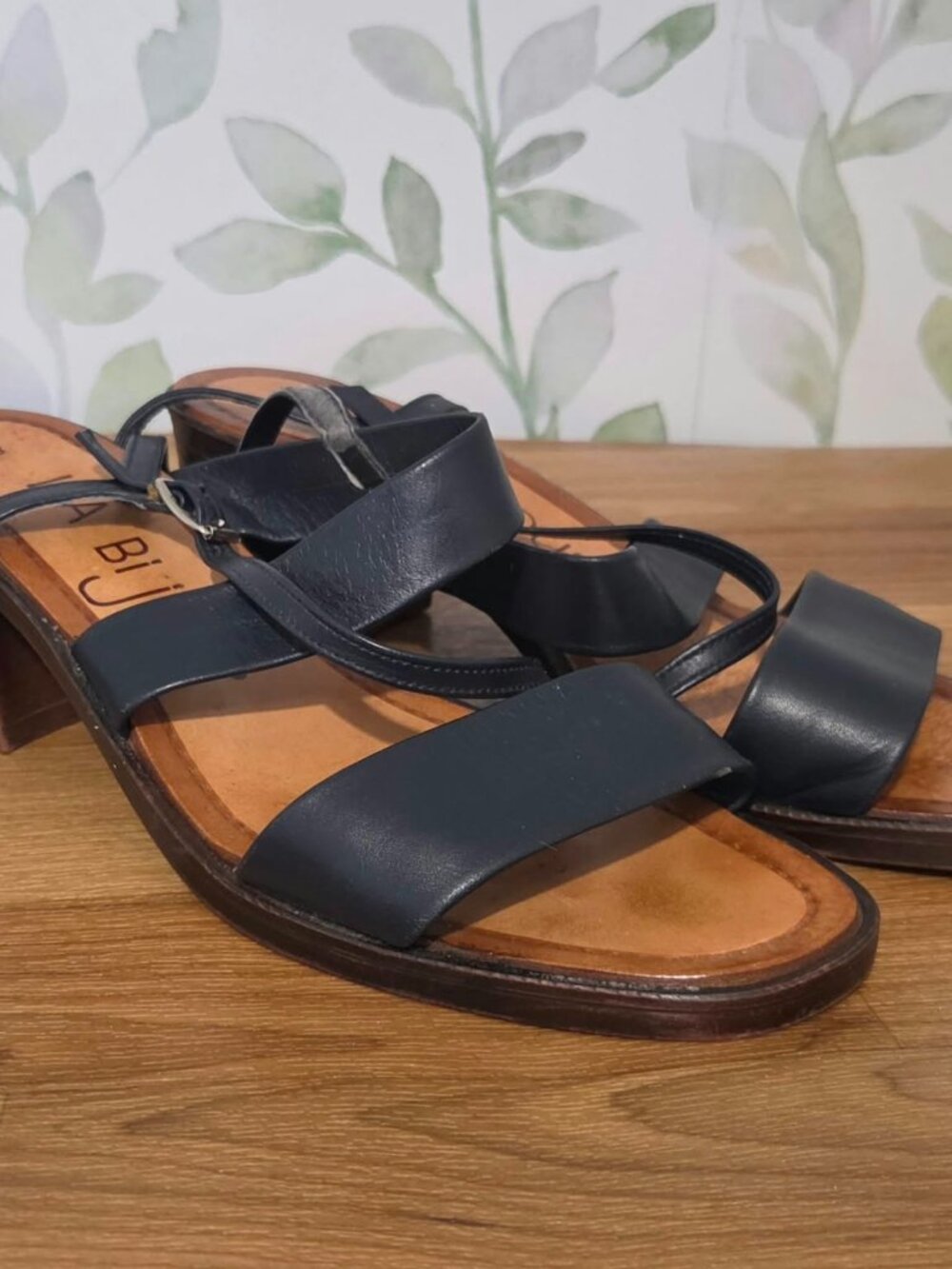 Lia Bijou Women's Black Leather Strappy Block Heel Sandals – Size 8
